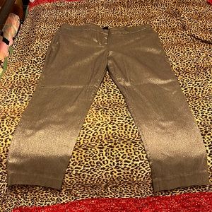 Worthington silver capri slacks